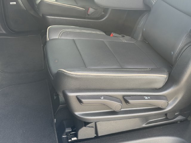 Used 2026 GMC Yukon XL Elevation RWD image 24