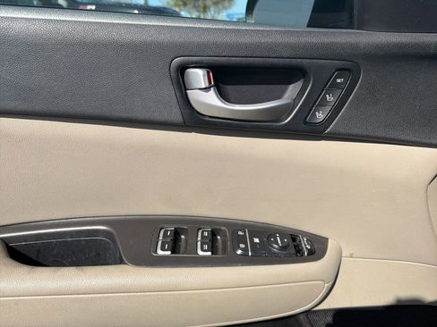 Used 2017 Kia Optima LX w/ Convenience Package image 15