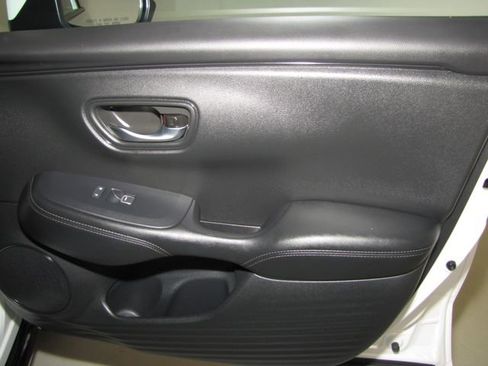Certified 2026 Honda HR-V EX-L image 21