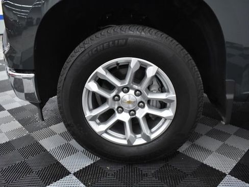 New 2025 Chevrolet Silverado 1500 LT AWD/4WD image 18