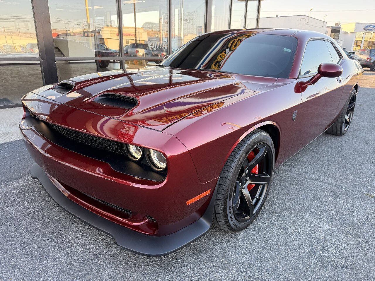 Used 2022 Dodge Challenger SRT Hellcat w/ Plus Package RWD image 1