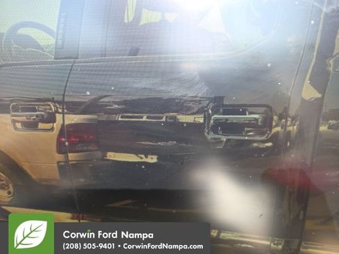 Used 2022 Ford F350 Lariat w/ Black Appearance Package AWD/4WD image 5