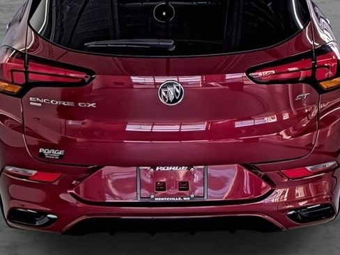 Used 2023 Buick Encore GX Select w/ Sport Touring Package image 12