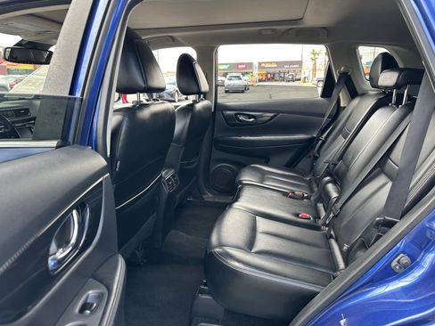 Used 2018 Nissan Rogue SL w/ Premium Package FWD image 24