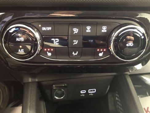 New 2025 Chevrolet TrailBlazer LT w/ Convenience Package image 17