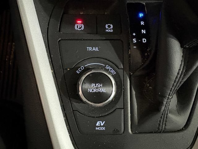 Used 2024 Toyota Tundra SR5 w/ SR5 Convenience Package AWD/4WD image 32