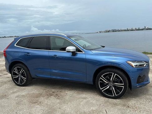 Used 2018 Volvo XC60 T6 R-Design w/ Convenience Package image 11