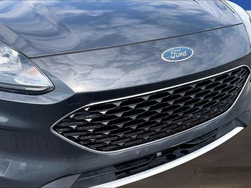 Used 2020 Ford Escape SE FWD image 32