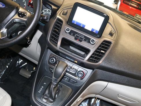 Used 2022 Ford Transit Connect XLT FWD image 22