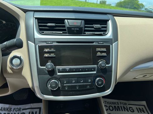 Used 2017 Nissan Altima 2.5 S w/ Power Driver Seat Package FWD image 22