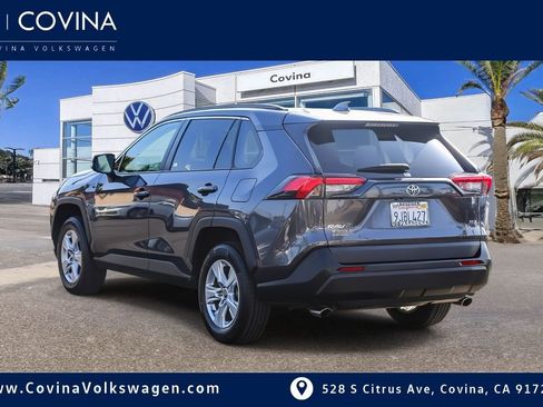 Used 2021 Toyota RAV4 XLE image 5