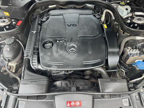 Used 2016 Mercedes-Benz E 350 4MATIC Sedan image 33