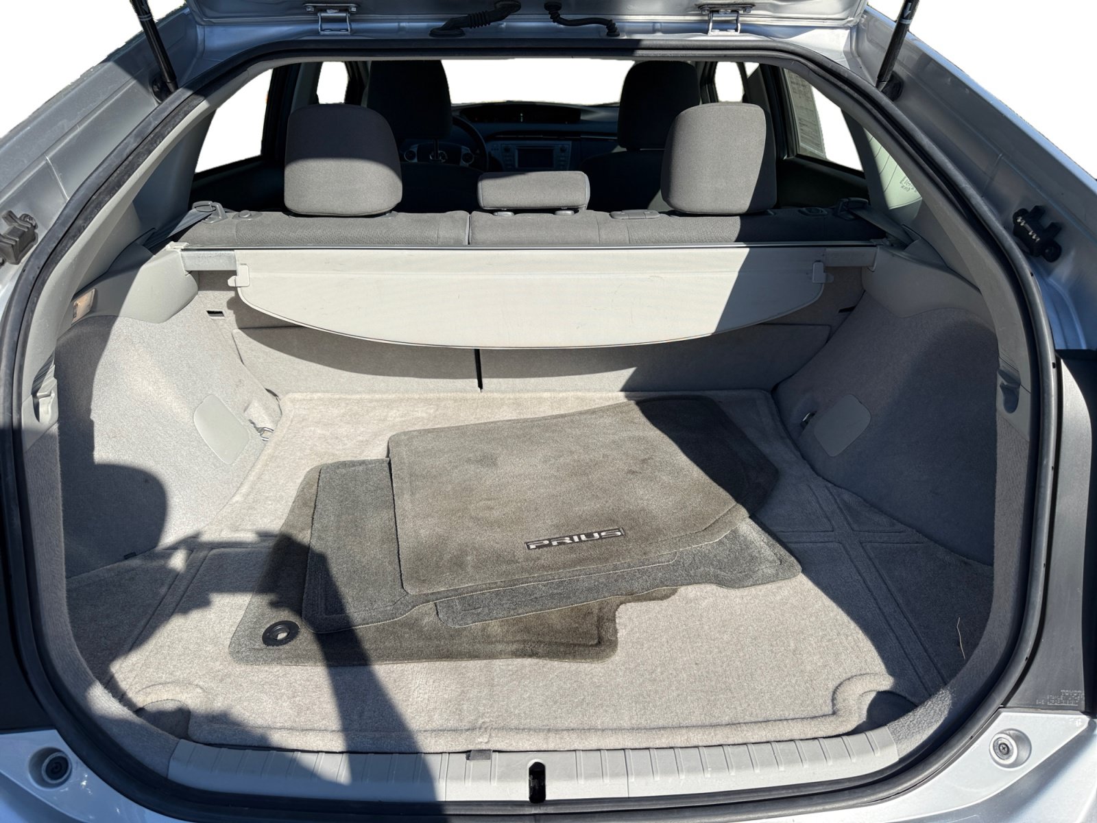 Used 2014 Toyota Prius Two FWD image 17