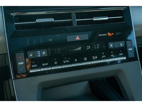 Used 2022 Toyota Avalon Limited w/ Advanced Safety Package FWD image 25