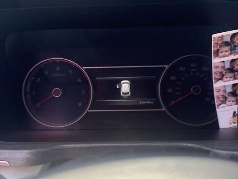 Used 2023 Kia Sorento EX w/ Panoramic Sunroof Package FWD image 5