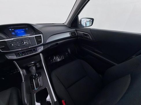 Used 2015 Honda Accord LX image 12