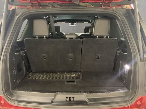 Used 2018 Ford Expedition XLT w/ Equipment Group 202A AWD/4WD image 22
