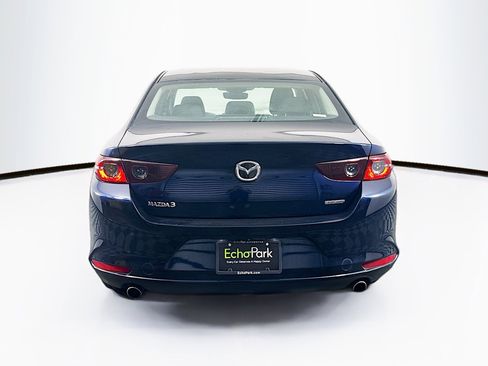 Used 2020 MAZDA MAZDA3 Sedan image 7