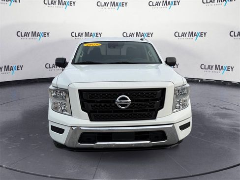 Used 2021 Nissan Titan SV image 8