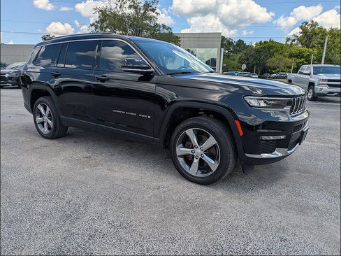 Used 2022 Jeep Grand Cherokee L Limited RWD image 2