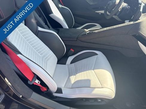 Used 2023 Chevrolet Corvette Stingray Premium Conv w/ Z51 Performance Package image 21