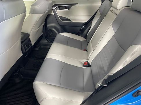 Used 2019 Toyota RAV4 XLE Premium w/ Advanced Technology Package AWD/4WD image 12