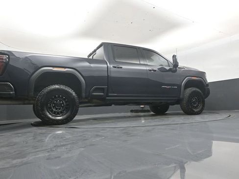 Used 2025 GMC Sierra 2500 AT4X w/ AT4X AEV Edition image 39
