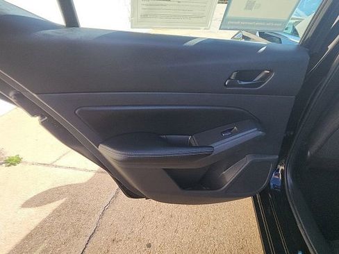 Used 2025 Nissan Altima 2.5 SV image 16