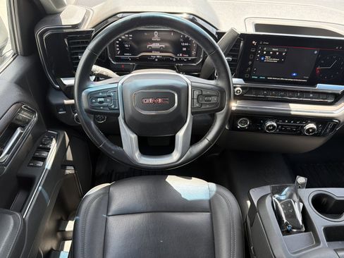 Used 2024 GMC Sierra 1500 SLT AWD/4WD image 28
