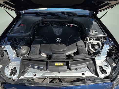 Used 2018 Mercedes-Benz E 400 4MATIC Cabriolet image 25