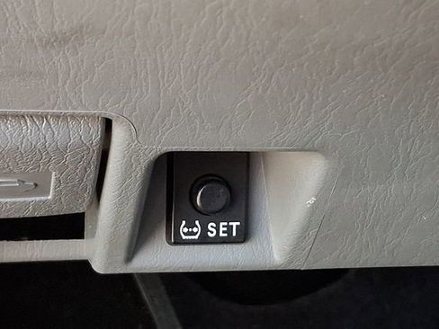 Used 2014 Toyota Tacoma PreRunner w/ SR5 Package image 25