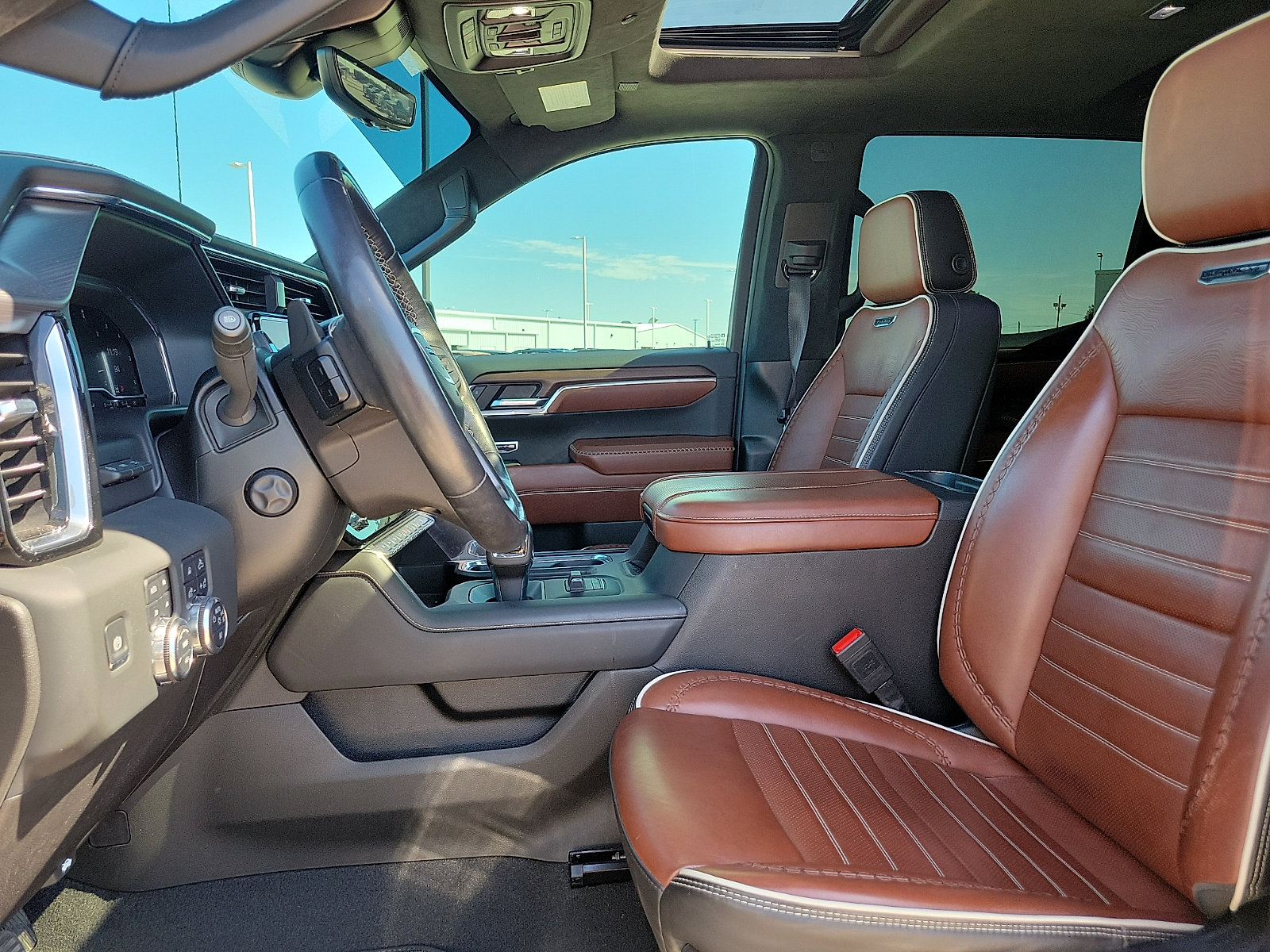 Used 2024 GMC Sierra 1500 Denali Ultimate AWD/4WD image 12