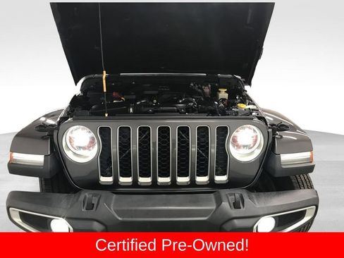 Certified 2020 Jeep Gladiator Overland image 37