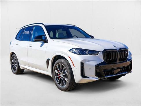 Used 2026 BMW X5 M60i w/ Executive Package AWD/4WD image 3