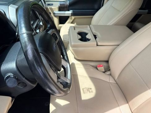 Used 2019 Ford F250 Lariat w/ Lariat Ultimate Package AWD/4WD image 20