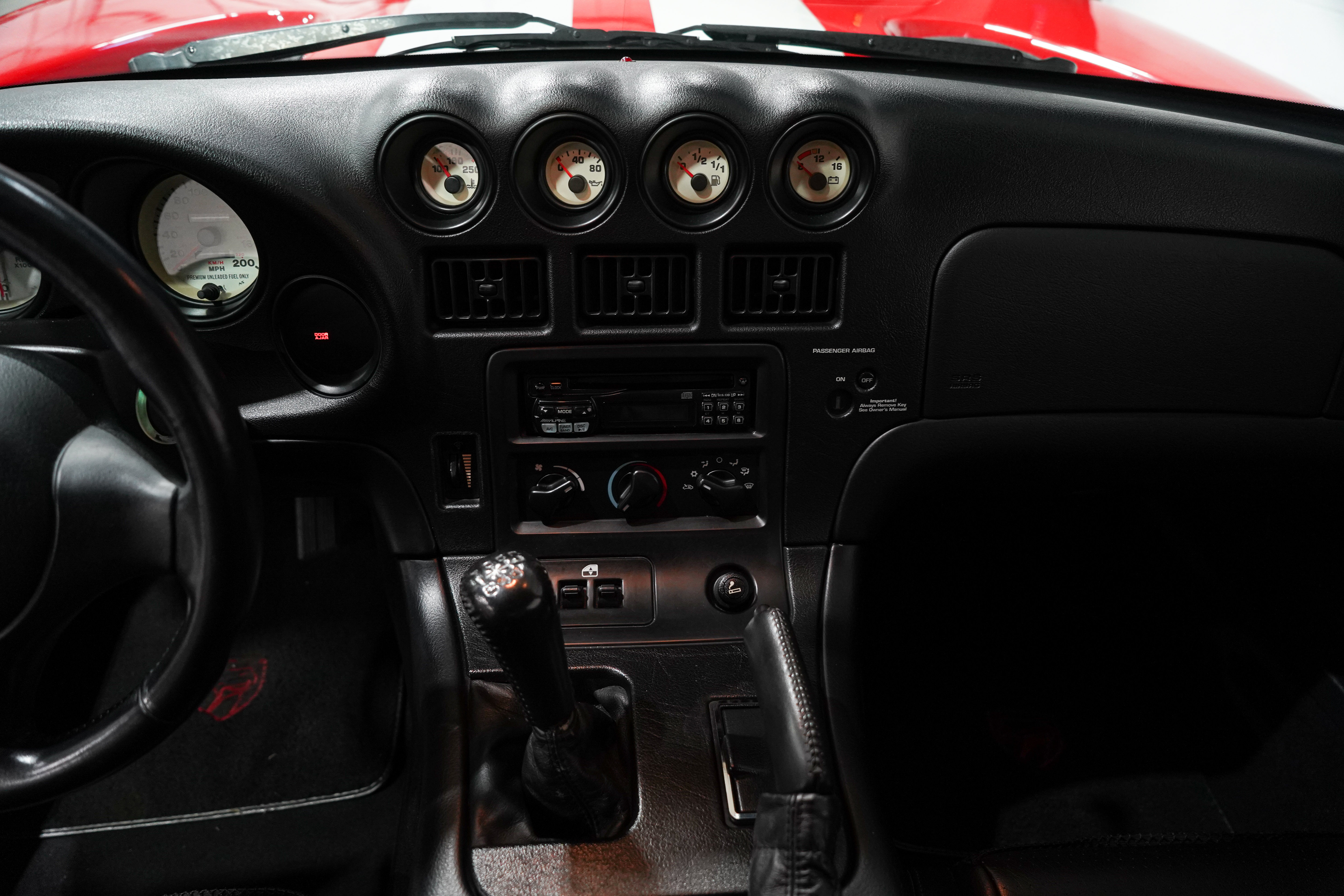 Used 1998 Dodge Viper RT/10 RWD image 11