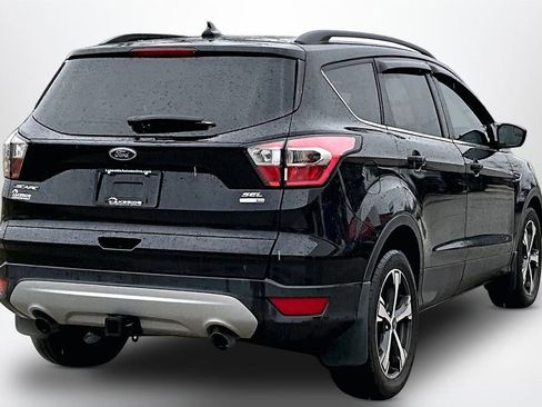 Used 2018 Ford Escape SEL image 5