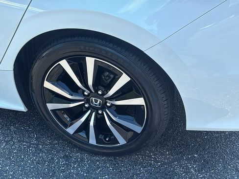 Used 2023 Honda Civic EX image 9
