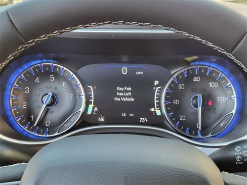 New 2026 Chrysler Pacifica Select image 7