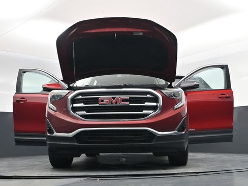 Used 2020 GMC Terrain SLT w/ Preferred Package image 22