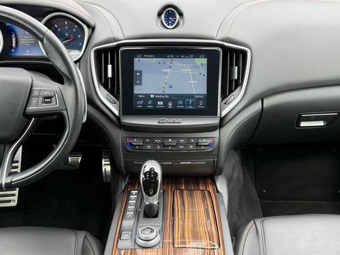 Used 2018 Maserati Ghibli S GranSport Q4 AWD/4WD image 18