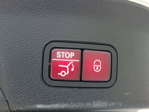 Used 2018 Mercedes-Benz GLE 43 AMG 4MATIC Coupe image 11