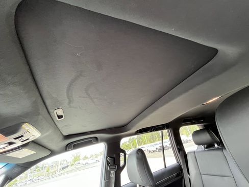 Used 2023 Lexus GX 460 Luxury w/ Accessory Package image 27