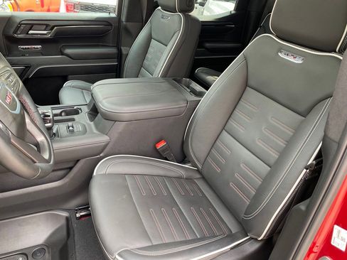 Used 2025 GMC Sierra 1500 AT4X image 34