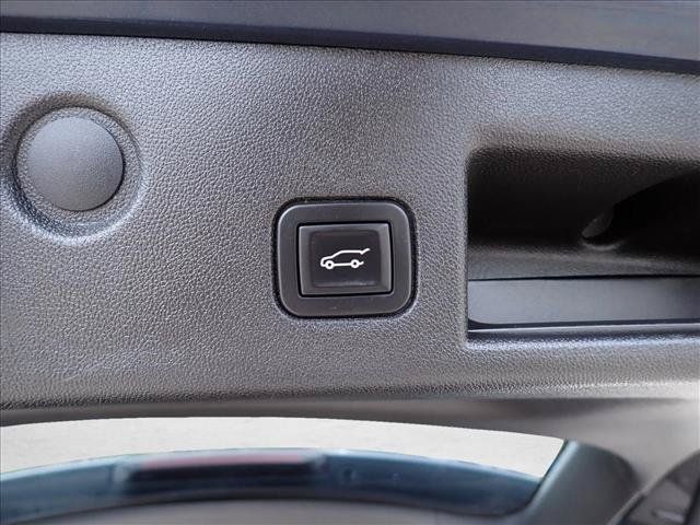 Used 2019 Chevrolet Equinox Premier AWD/4WD image 9