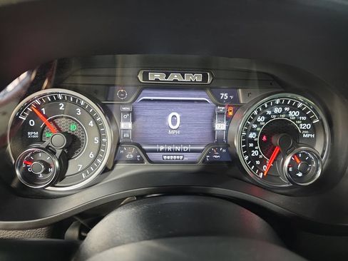 Used 2023 RAM 1500 Laramie AWD/4WD image 18