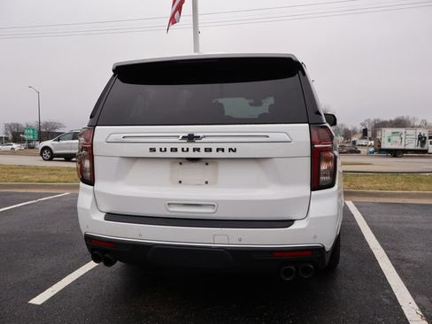 Used 2021 Chevrolet Suburban High Country image 9