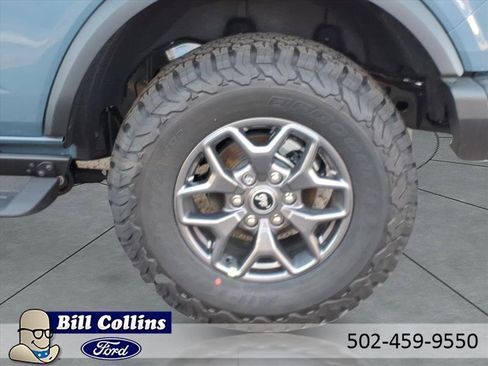 New 2025 Ford Bronco Badlands image 4