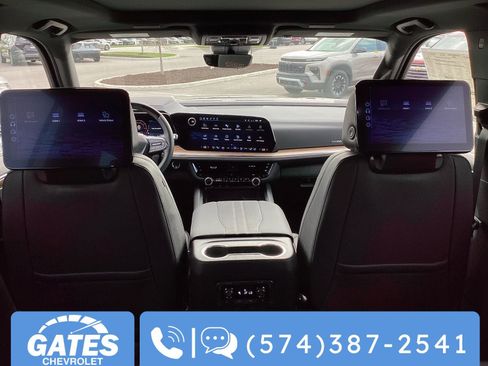 New 2026 Chevrolet Suburban High Country AWD/4WD image 13