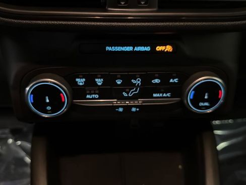 Certified 2025 Ford Escape ST-Line image 31